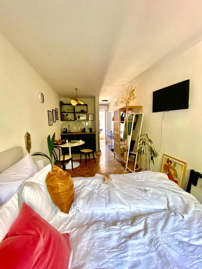 דירות קריקווניצה Modern Couples Coastal Getaway Mm מראה חיצוני תמונה